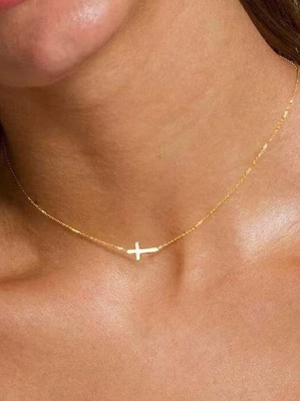 NEW 18K Yellow Gold Dainty Horizontal Cross Pendant Necklace